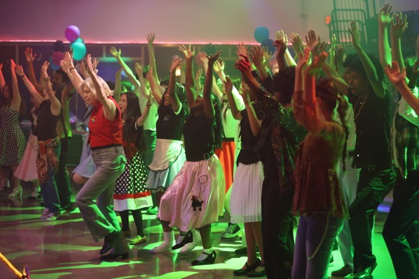sock hop group dance_600x400_72dpi group dancing at a sock hop
